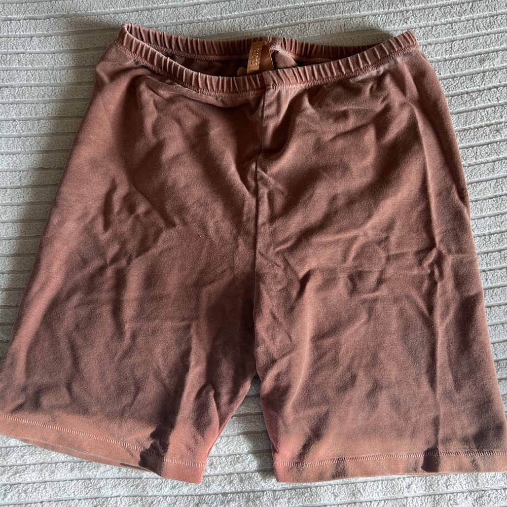 Skims shorts, size medium, brown